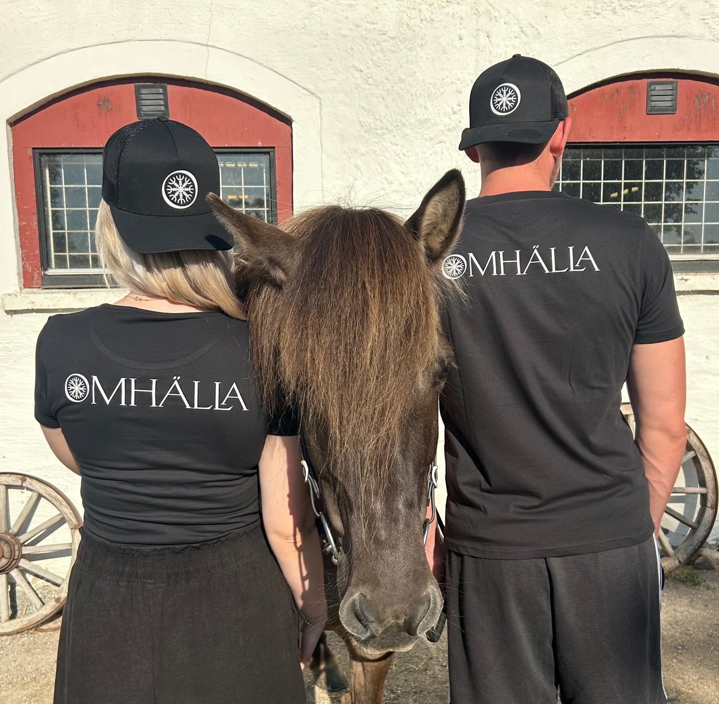 T-shirt ”Omhälla” Dam