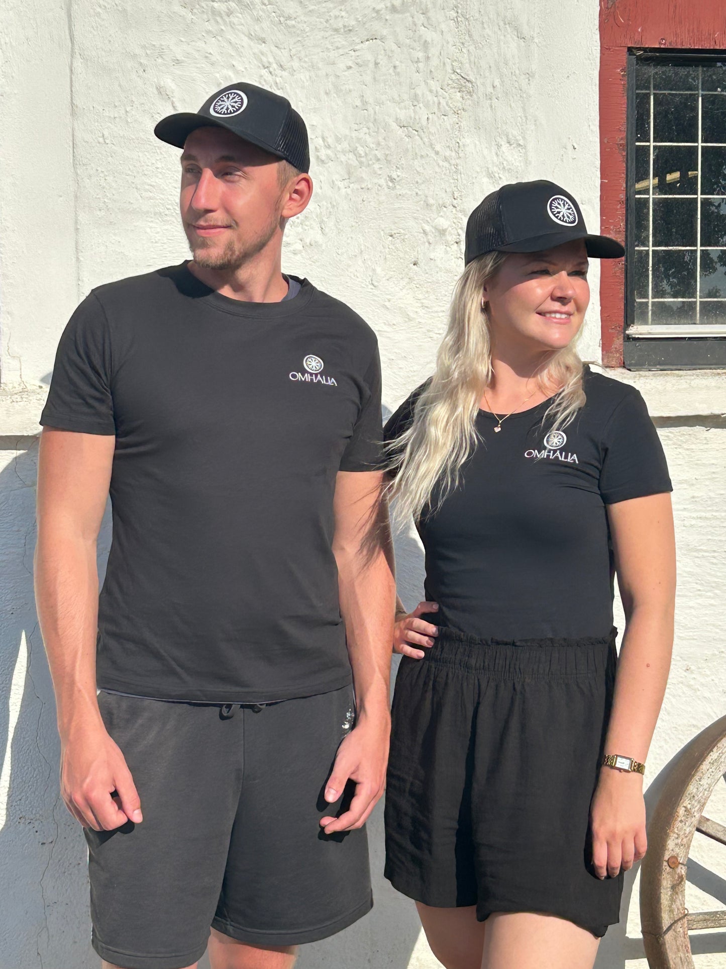 T-shirt ”Omhälla” Dam