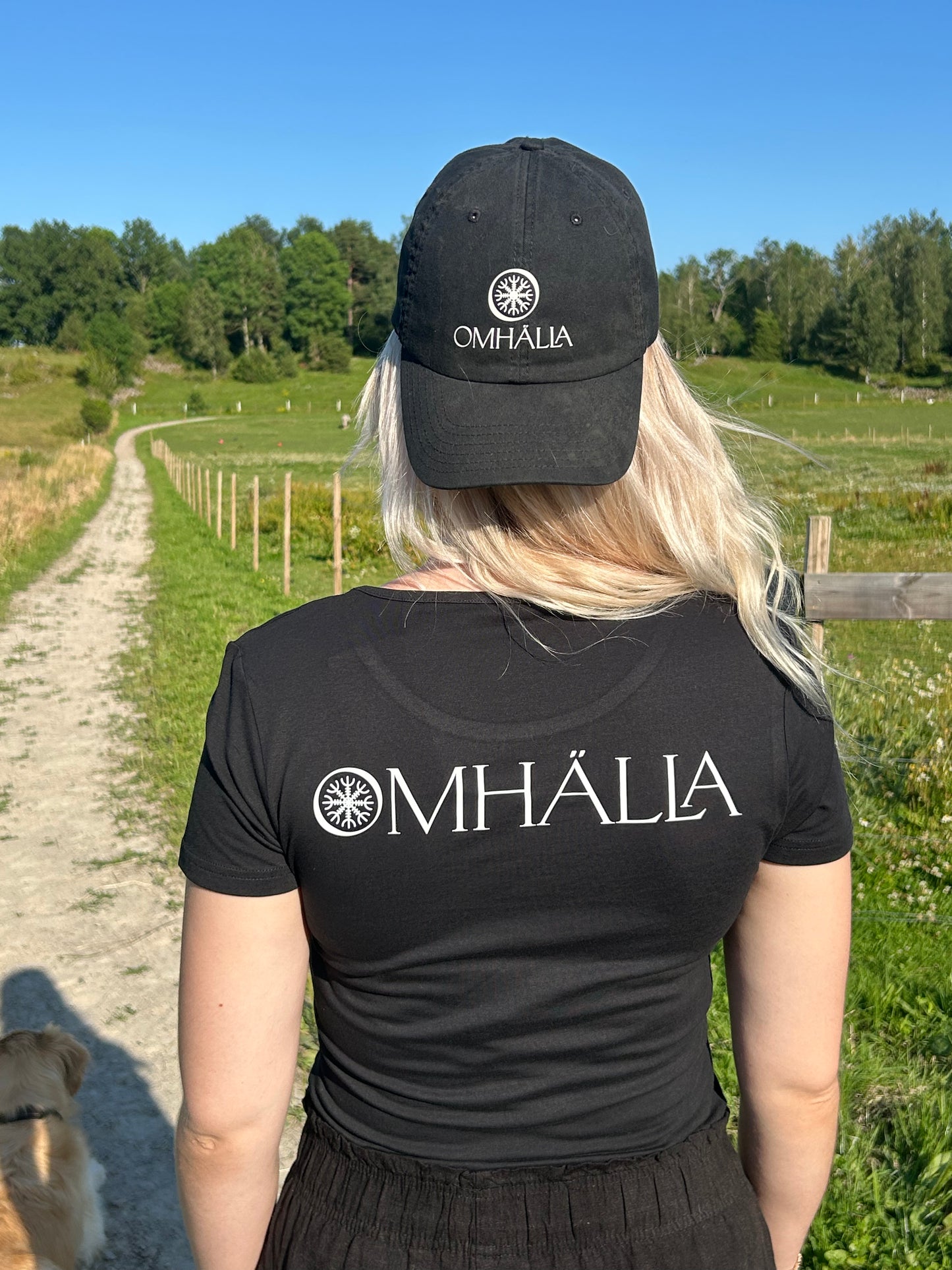 T-shirt ”Omhälla” Dam