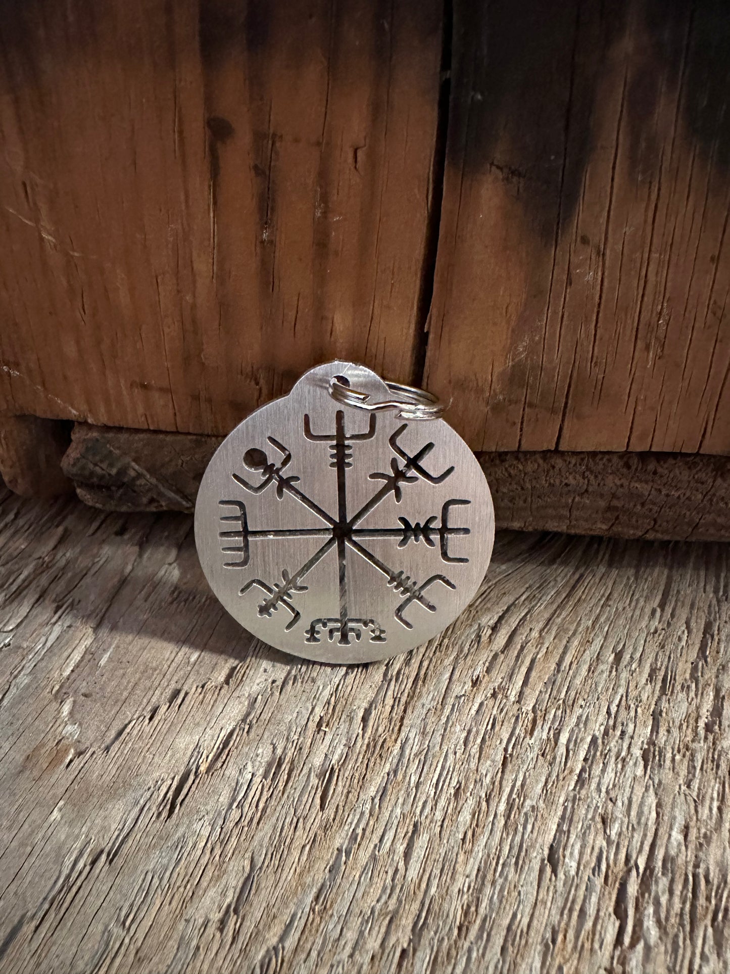 Nyckelring Vegvísir